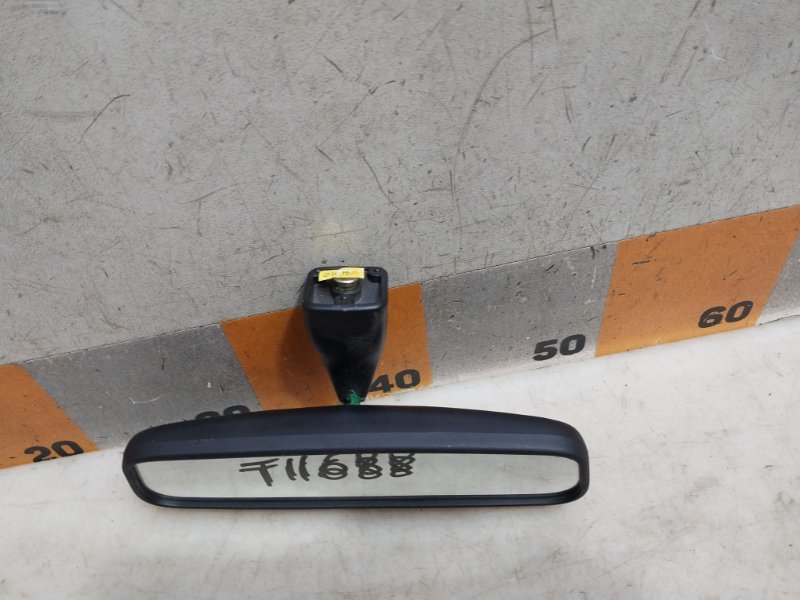 Зеркало заднего вида