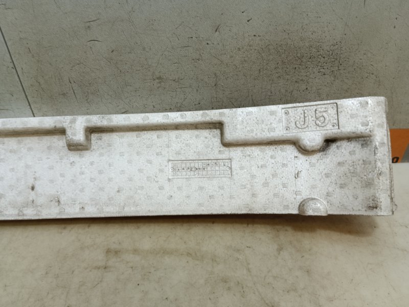 Наполнитель переднего бампера