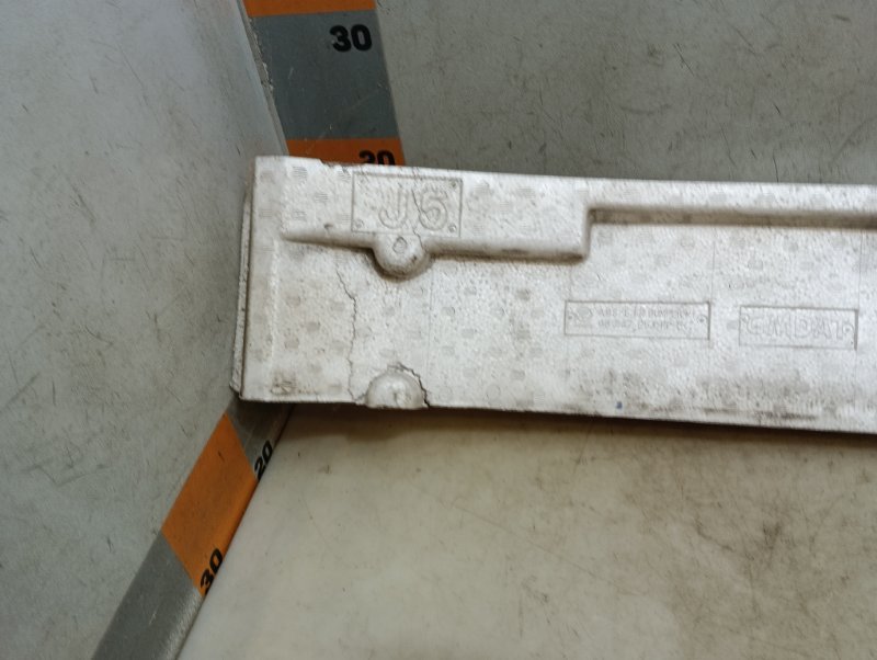 Наполнитель переднего бампера