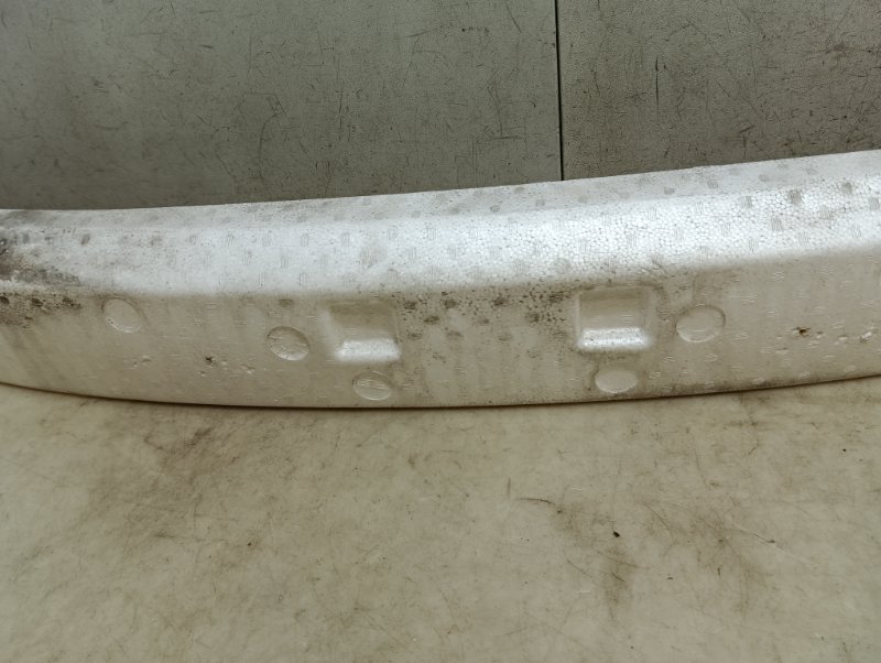 Наполнитель переднего бампера