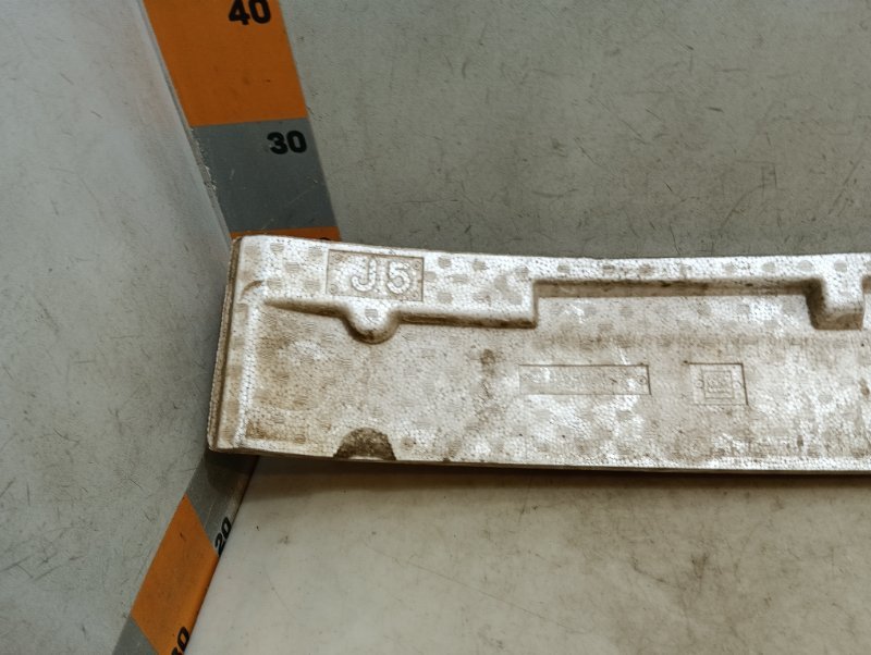 Наполнитель переднего бампера