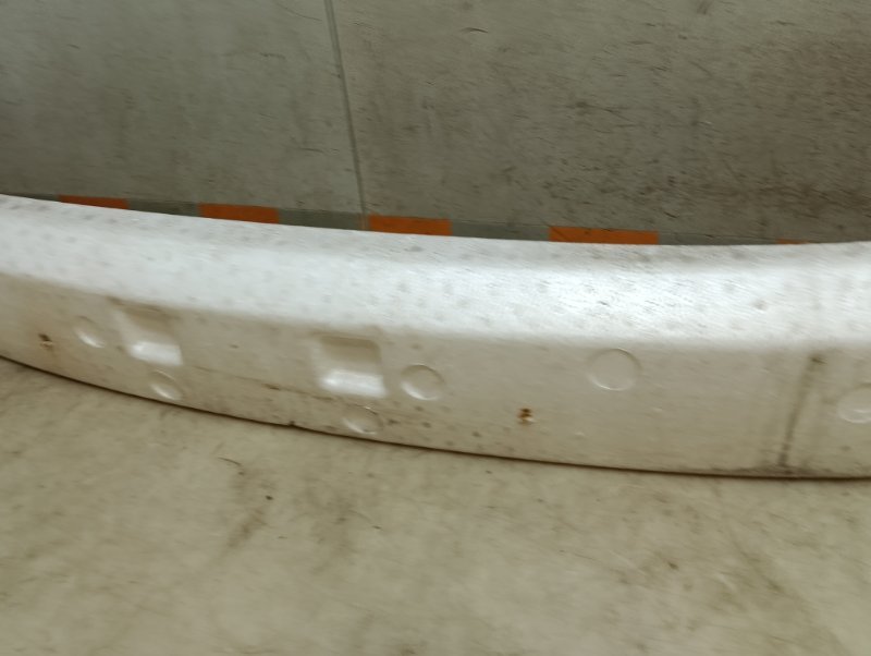 Наполнитель переднего бампера