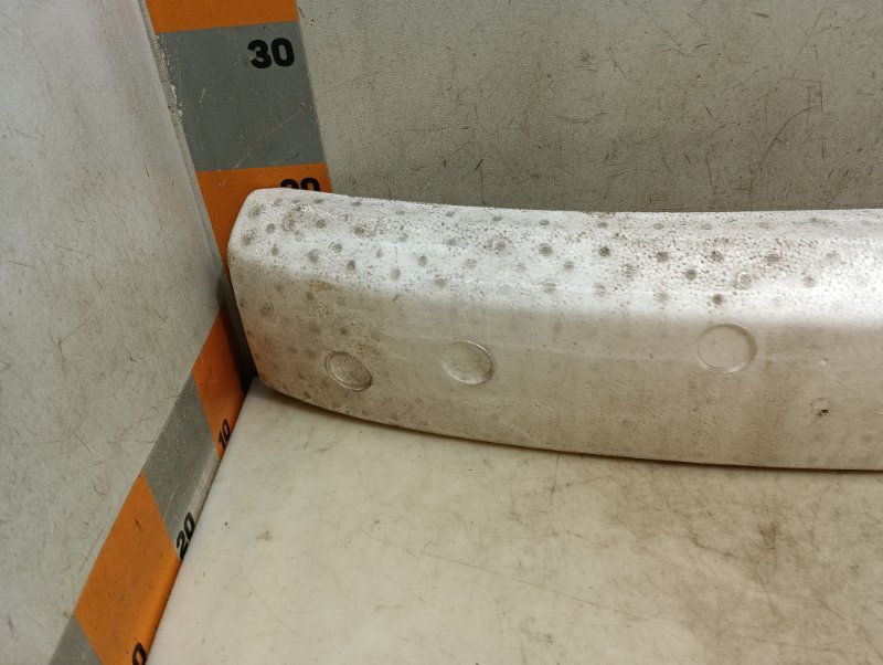 Наполнитель переднего бампера