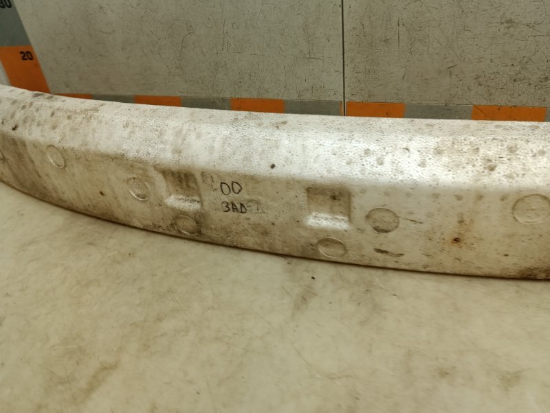 Наполнитель переднего бампера