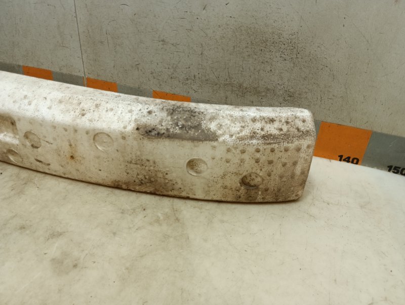 Наполнитель переднего бампера