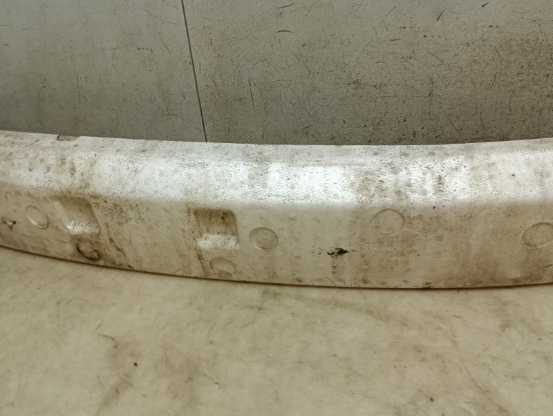 Наполнитель переднего бампера