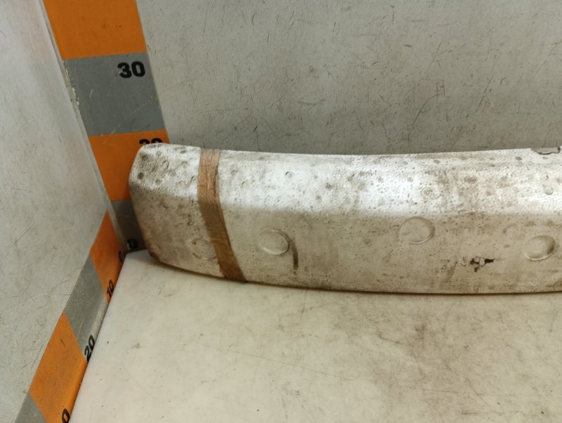 Наполнитель переднего бампера