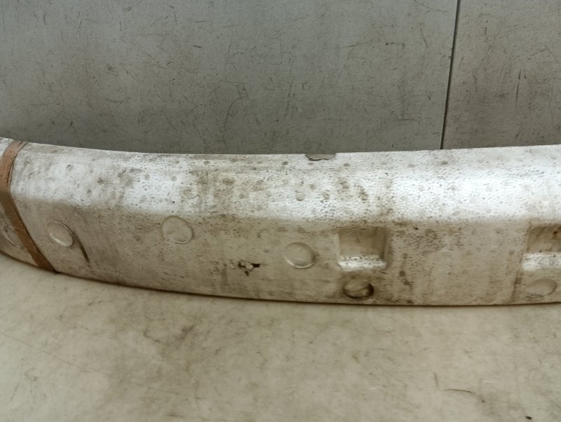 Наполнитель переднего бампера