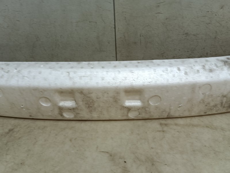 Наполнитель переднего бампера