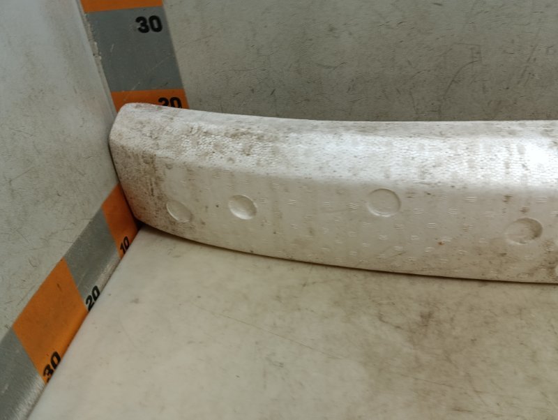 Наполнитель переднего бампера