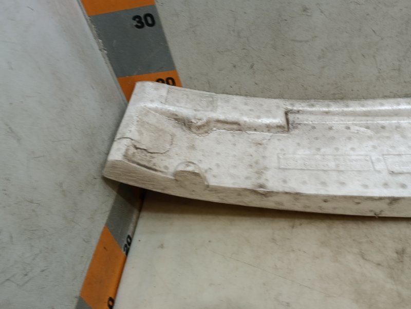 Наполнитель переднего бампера