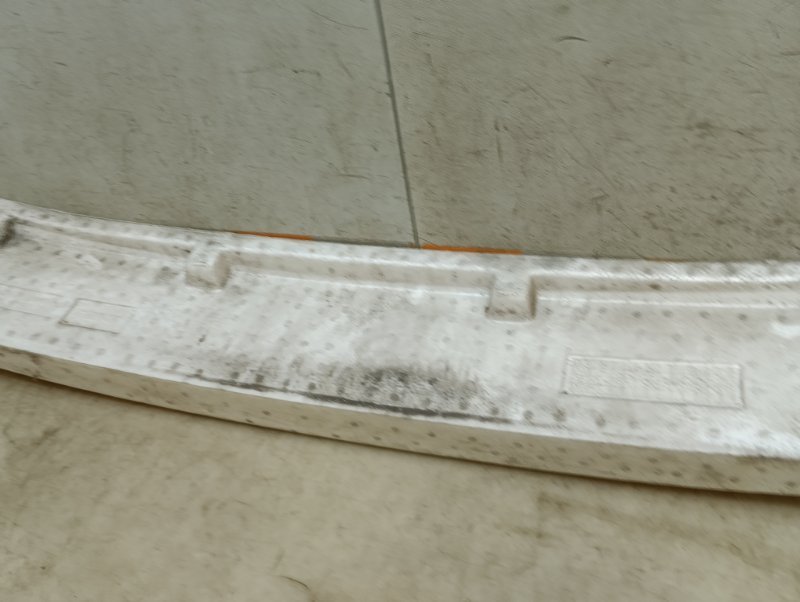 Наполнитель переднего бампера