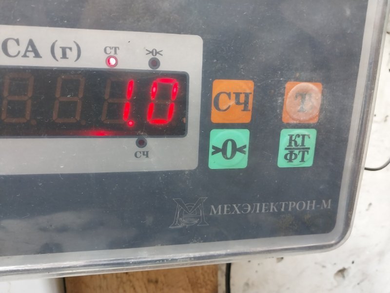 Петля капота правая