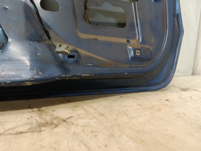 Дверь багажника