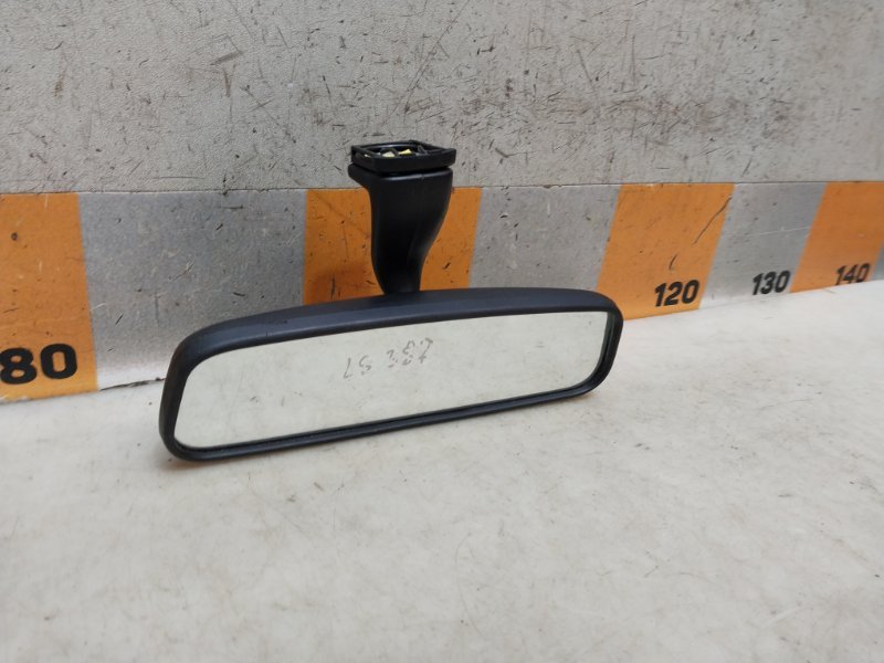 Зеркало заднего вида