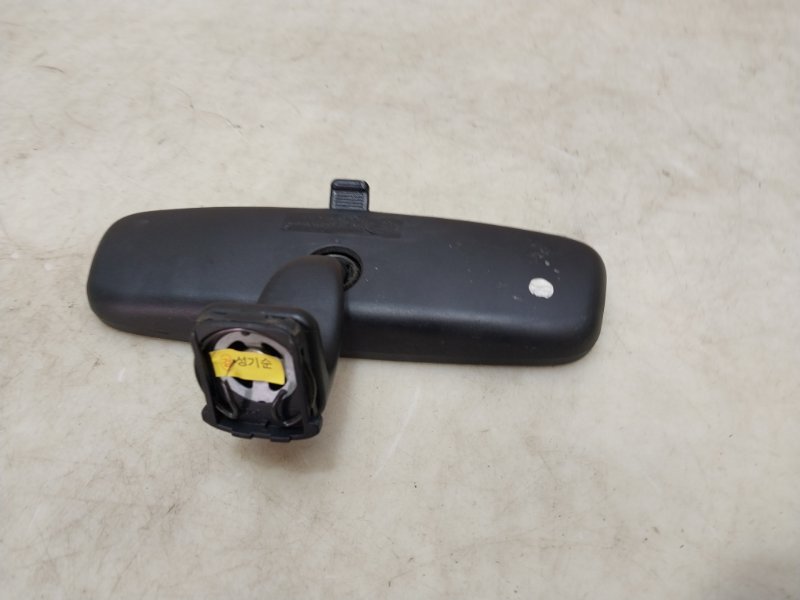 Зеркало заднего вида