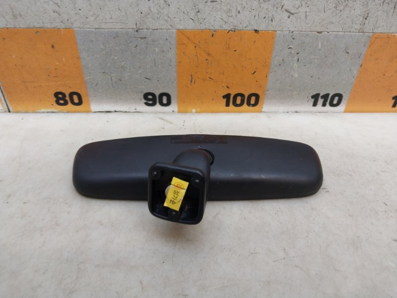 Зеркало заднего вида