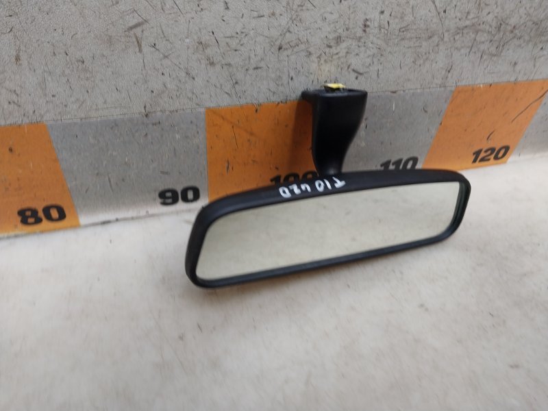 Зеркало заднего вида