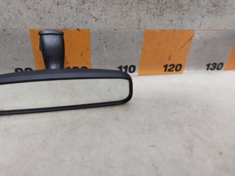 Зеркало заднего вида