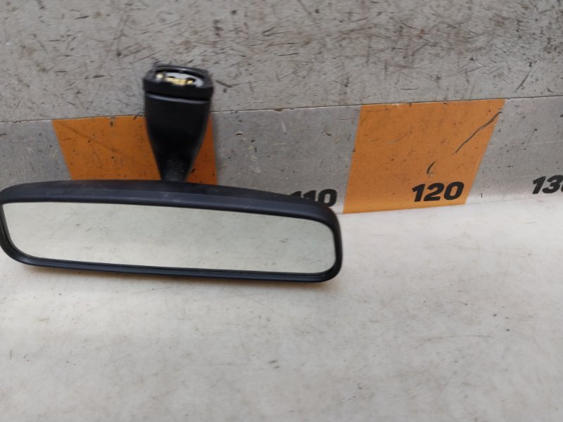 Зеркало заднего вида