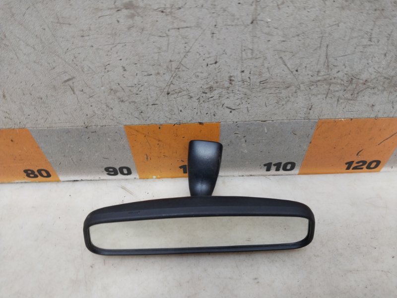 Зеркало заднего вида