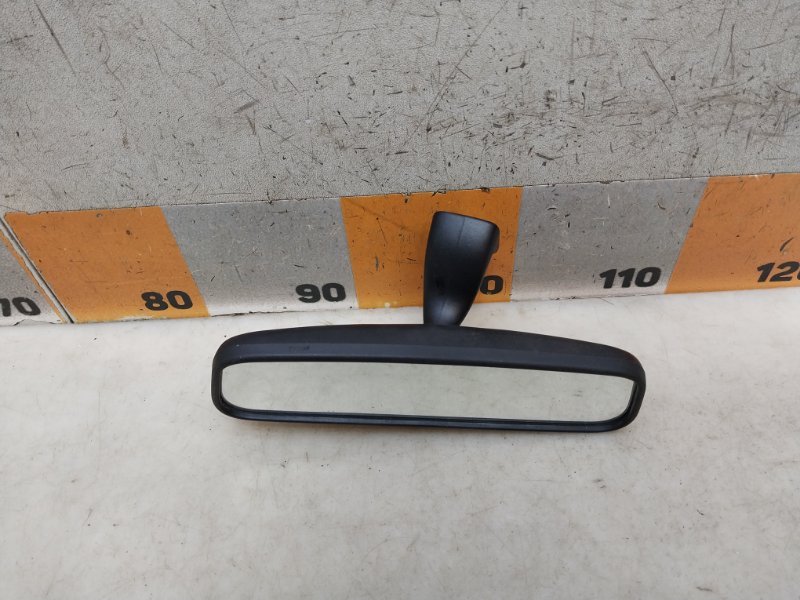 Зеркало заднего вида