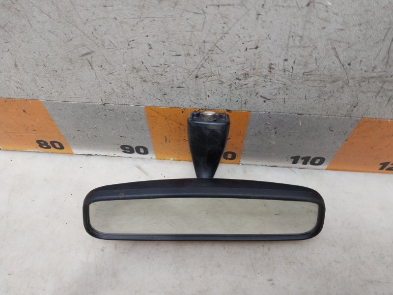 Зеркало заднего вида
