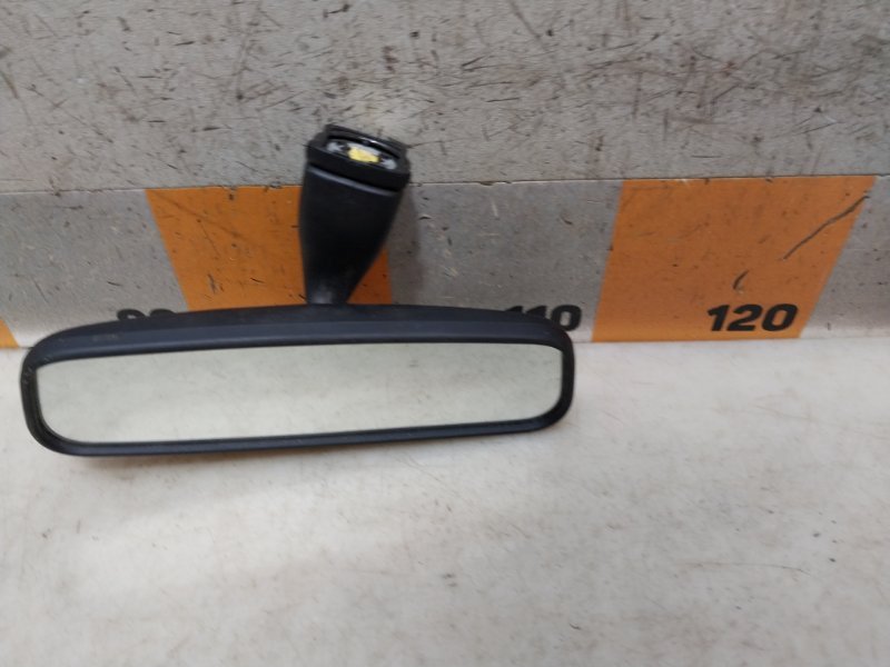Зеркало заднего вида