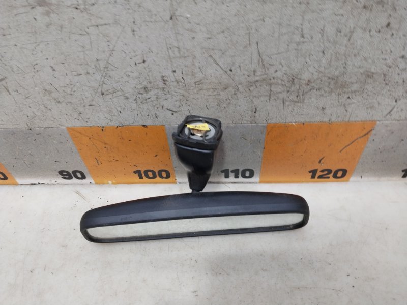 Зеркало заднего вида