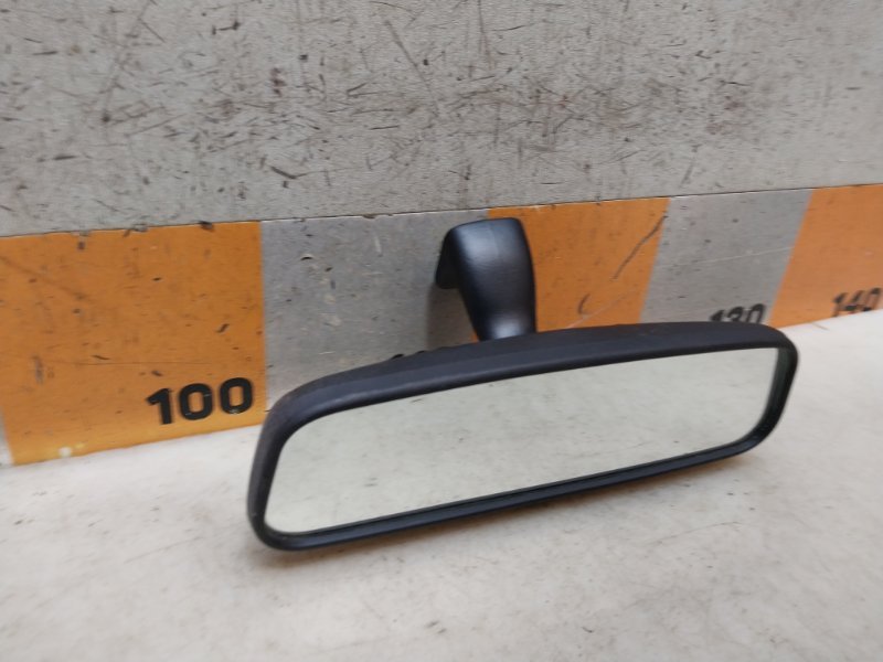 Зеркало заднего вида