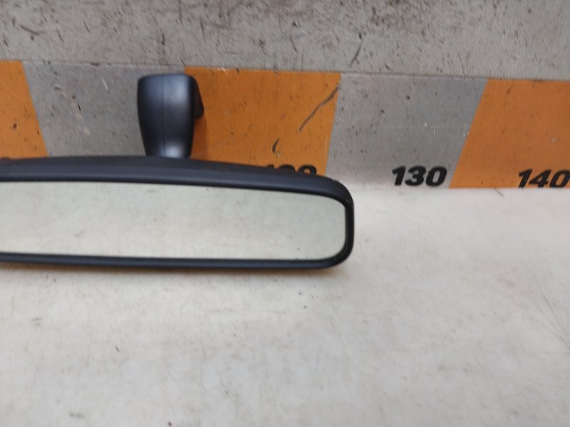 Зеркало заднего вида