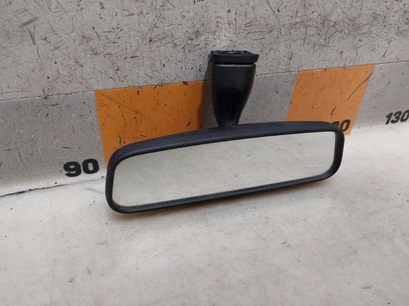 Зеркало заднего вида
