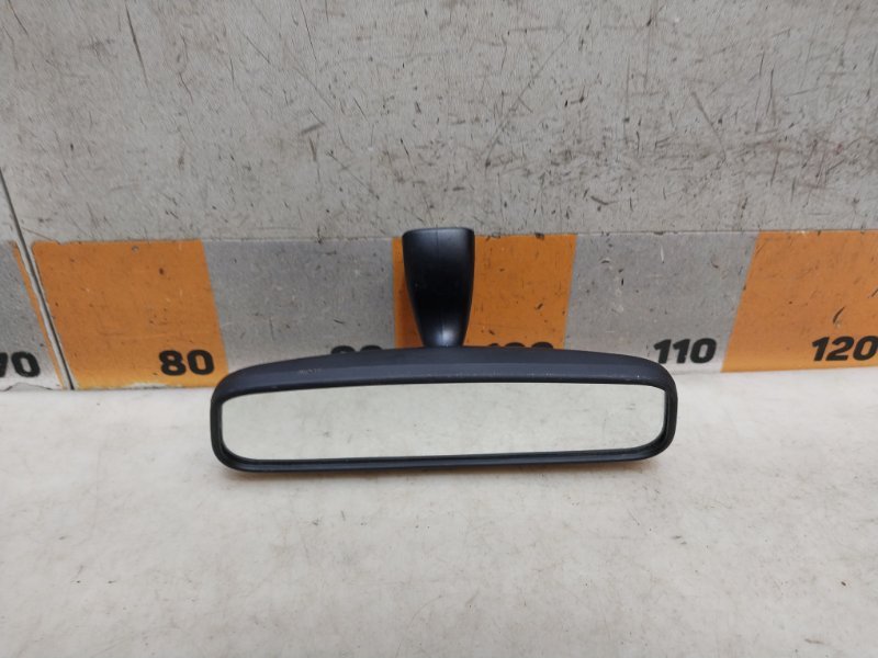 Зеркало заднего вида