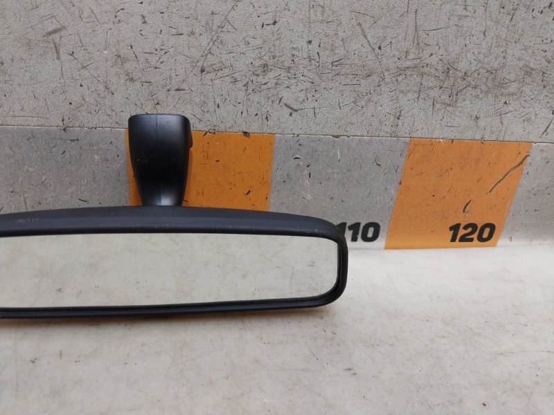 Зеркало заднего вида