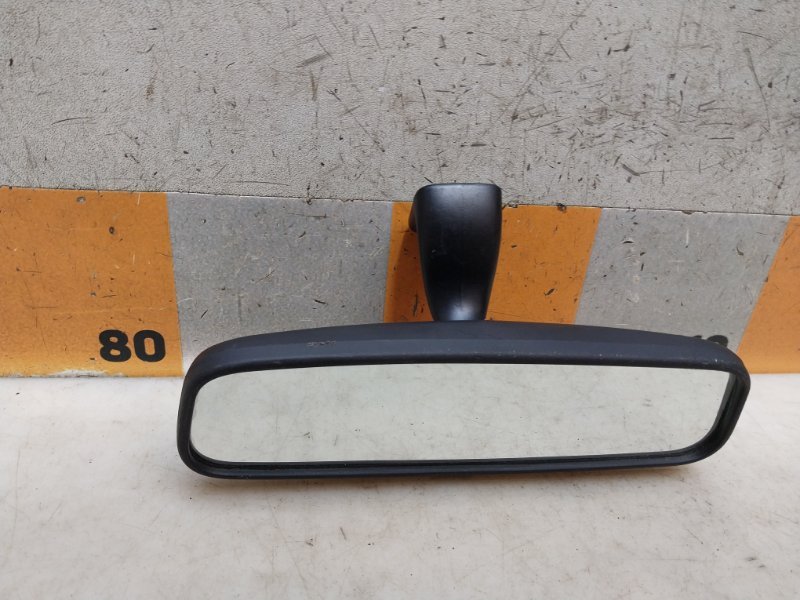 Зеркало заднего вида