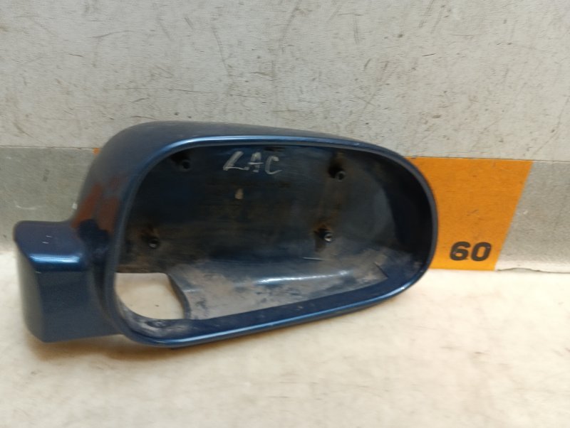 Накладка зеркала правого