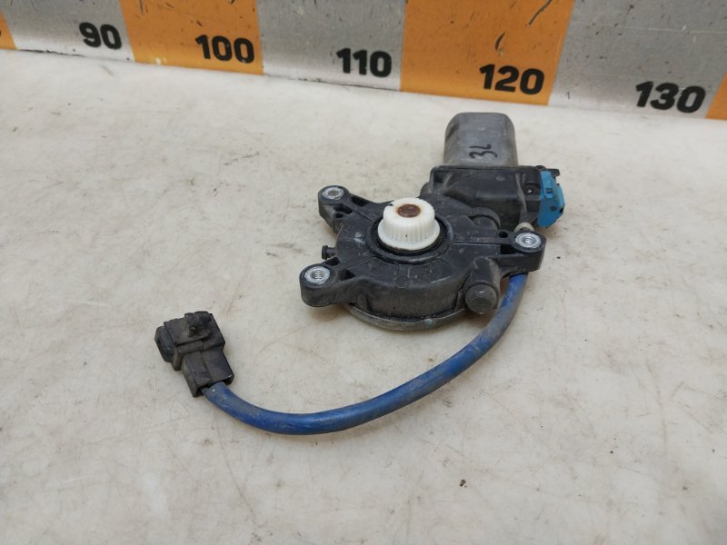 Моторчик стеклоподъемника