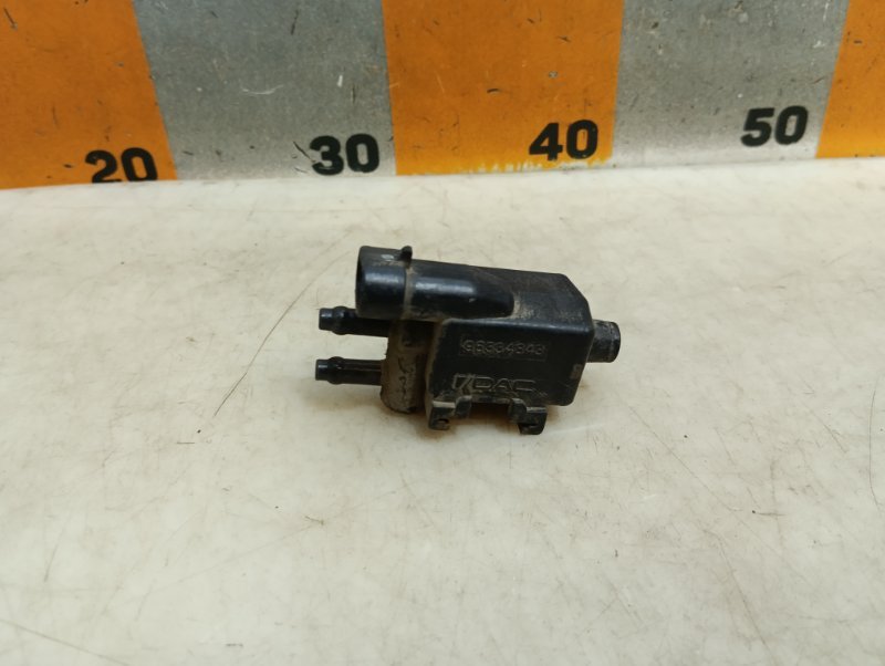 Клапан вентиляции топливного бака