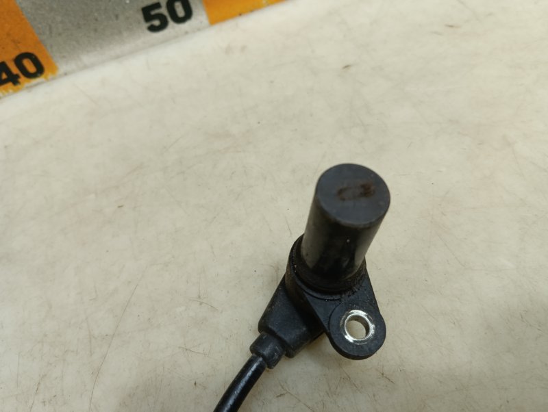 Датчик положения коленвала