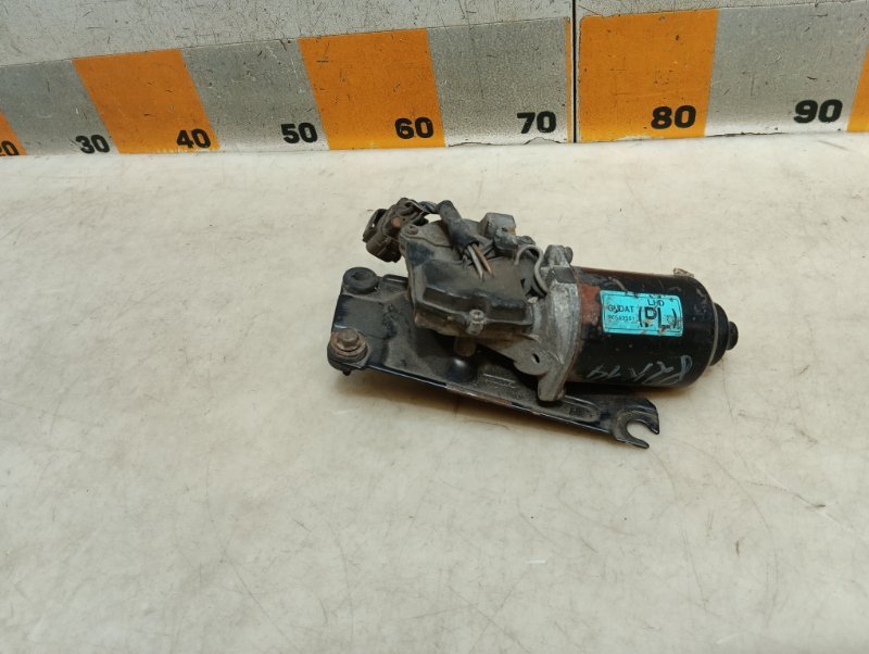 Моторчик стеклоочистителя передний