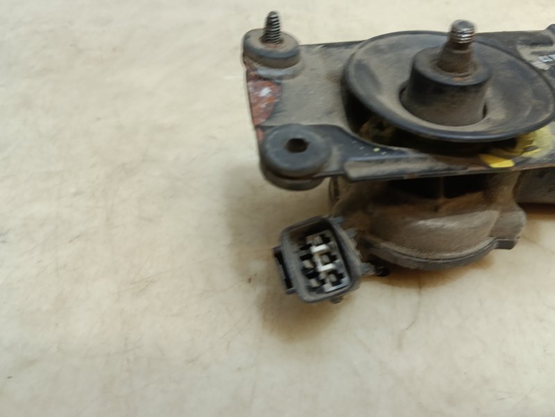 Моторчик стеклоочистителя передний