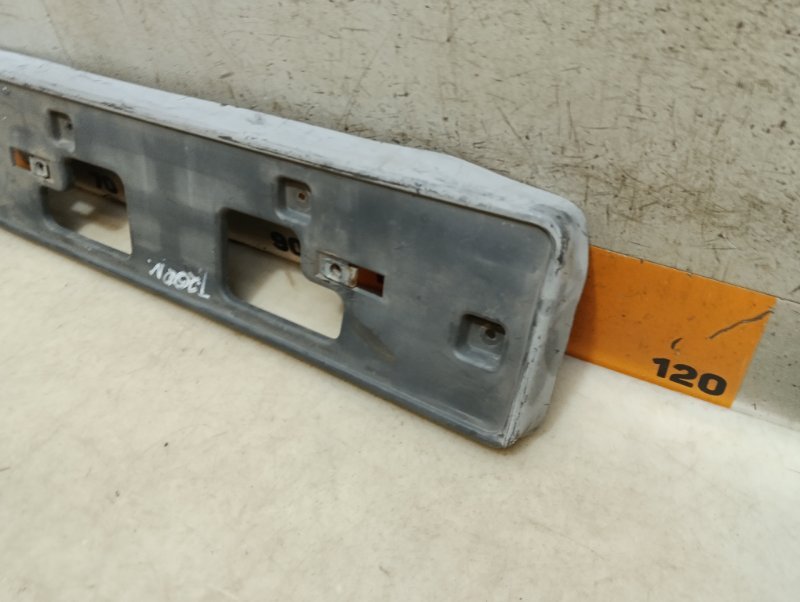 Накладка переднего бампера