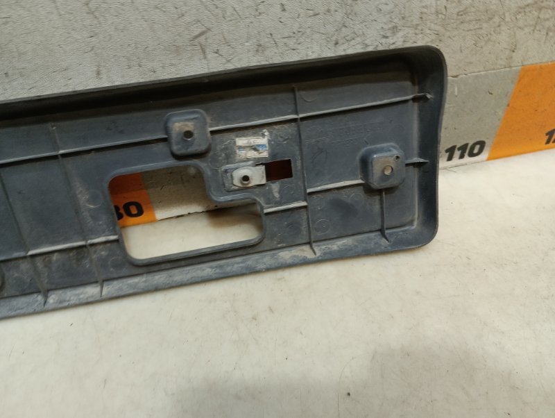 Накладка переднего бампера