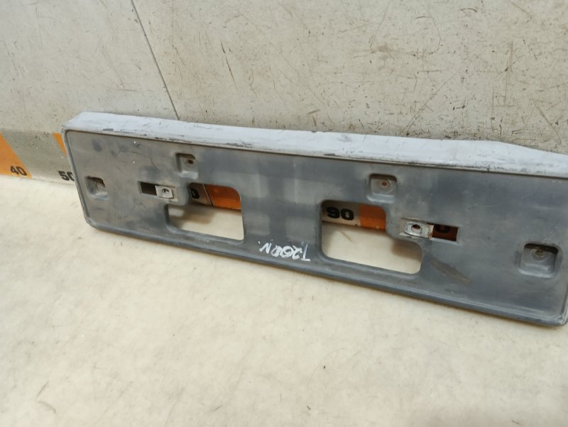 Накладка переднего бампера