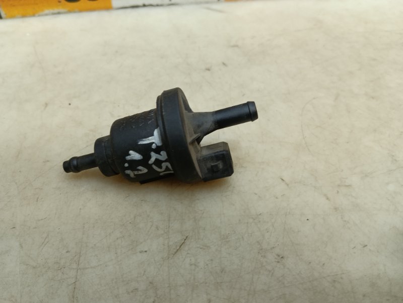 Клапан вентиляции топливного бака