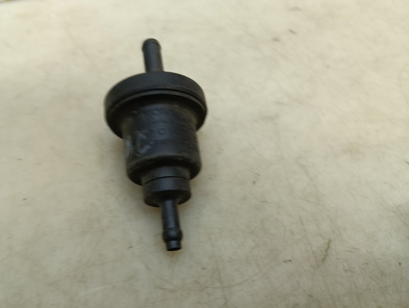 Клапан вентиляции топливного бака