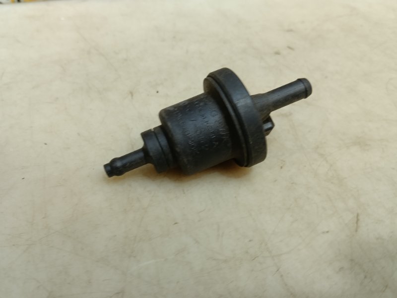 Клапан вентиляции топливного бака