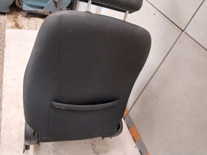 Сиденье переднее правое