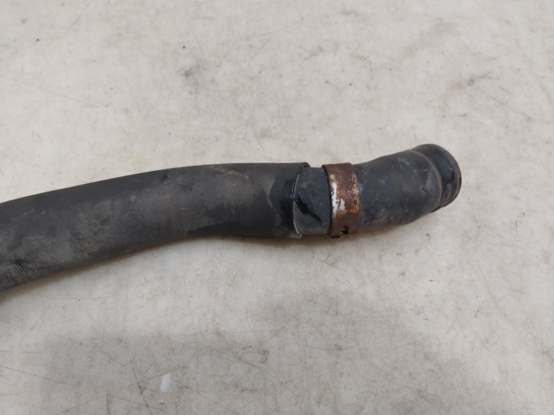 Патрубок радиатора