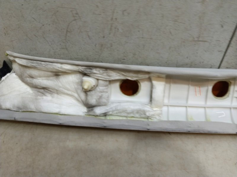 Обшивка стойки